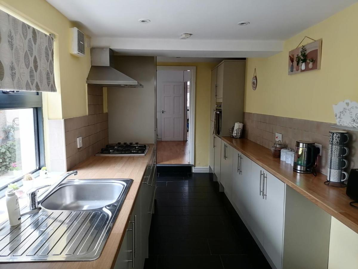 Tynant House- Modern 3 Bed House- City Centre And Free Parking Кардифф Экстерьер фото